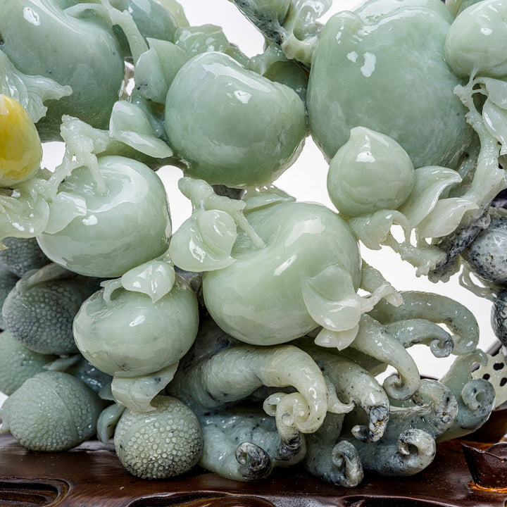 Detailed ripened peaches sculpture in agate, an heirloom piece.