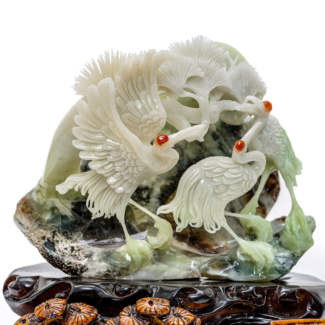 Agate bird sculpture capturing the essence of crane harmony.