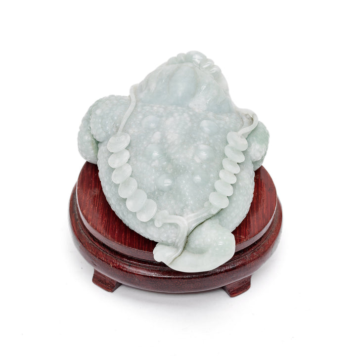 Back of jade three-legged toad with coin chain