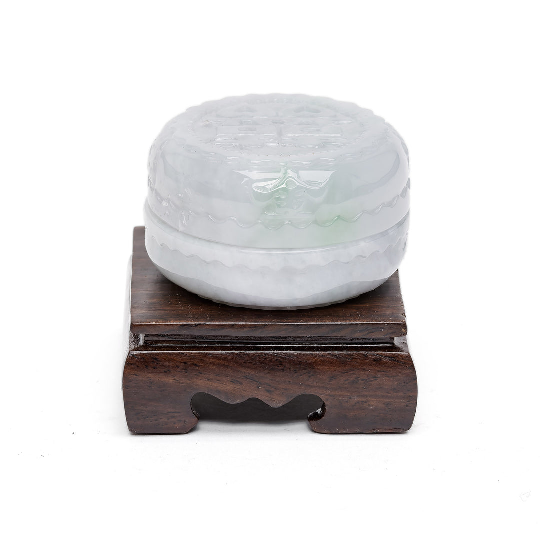 Carved jade box for rings or tokens