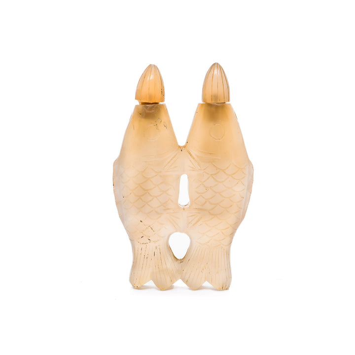 Chinese agate double-fish snuff bottle