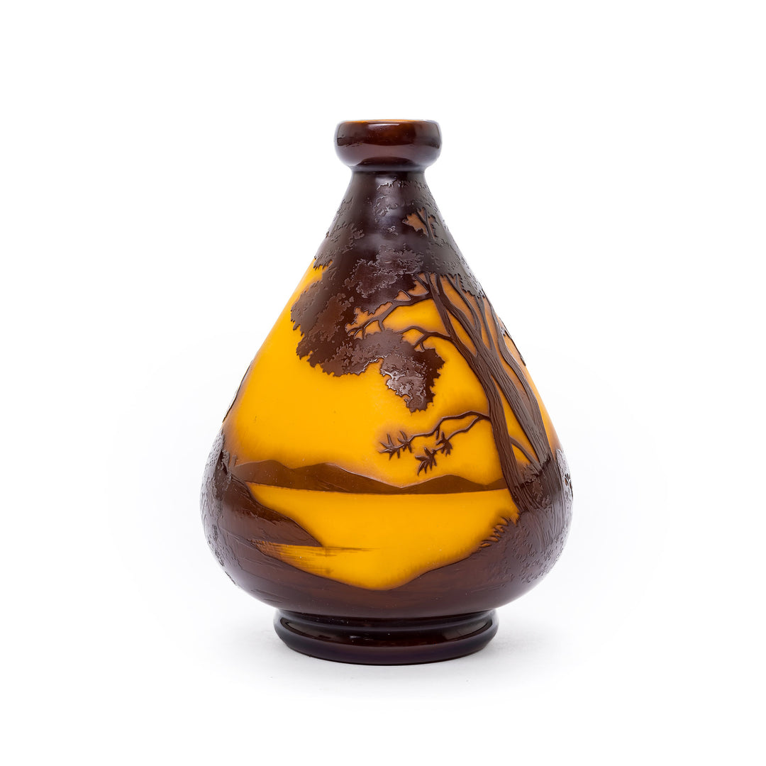 Scenic cameo vase with teardrop form