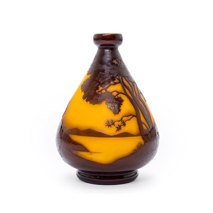 Scenic cameo vase with teardrop form