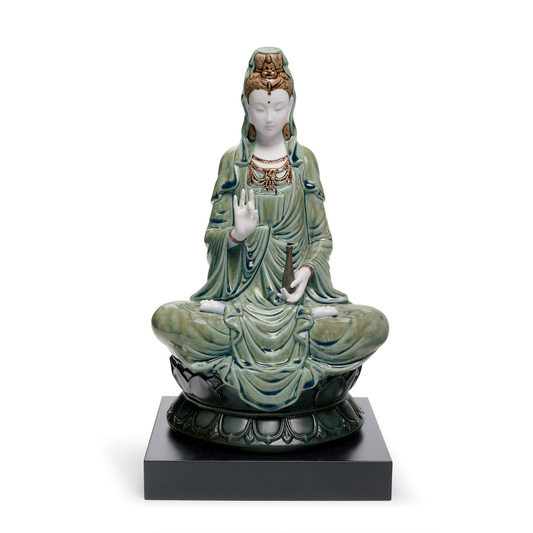 Lladro Kwan Yin Figurine. Green - 01001941