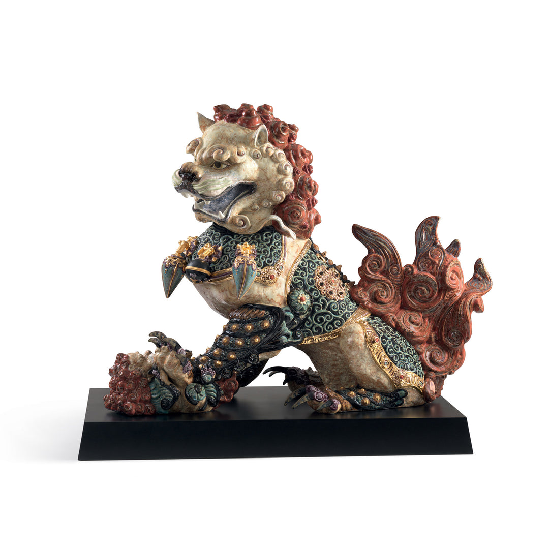 Lladro Guardian Lioness Sculpture. Red. Limited Edition - 01001992