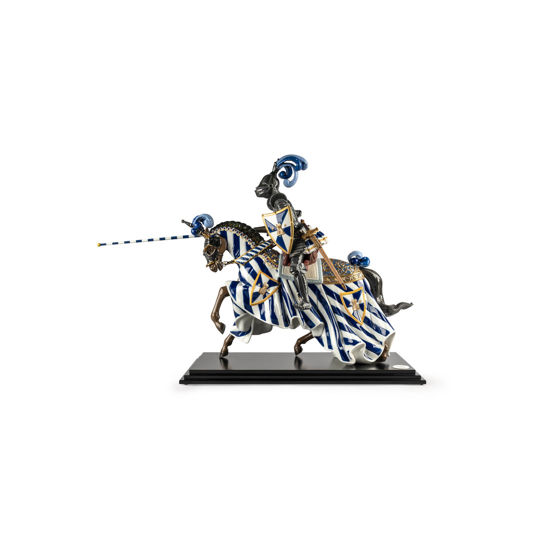 Lladro Medieval Knight Sculpture. Limited Edition - 01002019