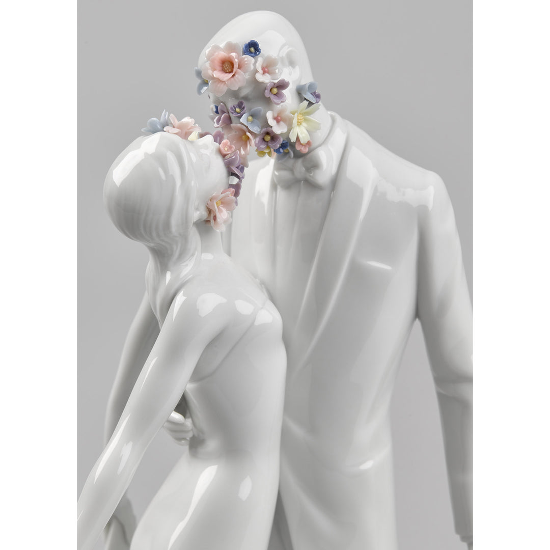 Image 6 Lladro Love I Couple Figurine - 01007231