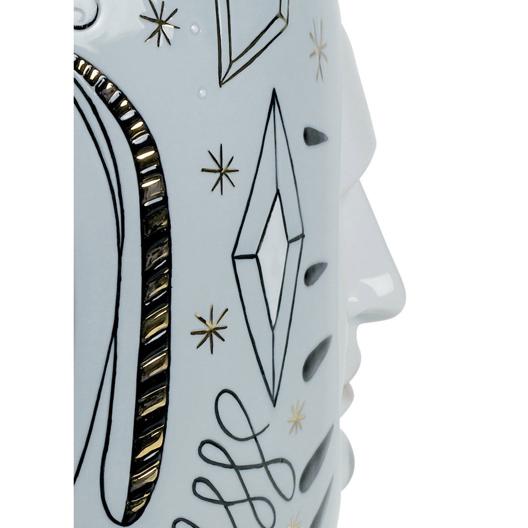 Image 4 Lladro Conversation Vase. Limited Edition - 01007597