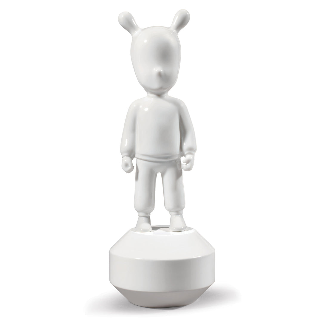Lladro The White Guest Figurine. Small Model. - 01007732