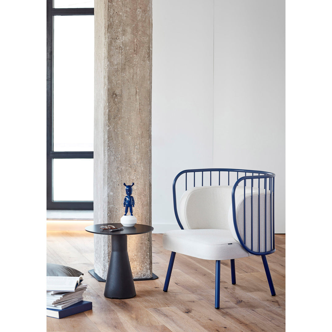 Image 2 Lladro The Dark Blue Guest Figurine. Small Model - 01007750