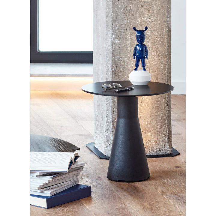 Image 3 Lladro The Dark Blue Guest Figurine. Small Model - 01007750