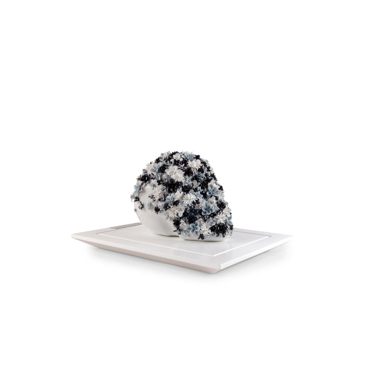 Lladro Life is Flower Sculpture. Black&White. Limited Edition - 01008796