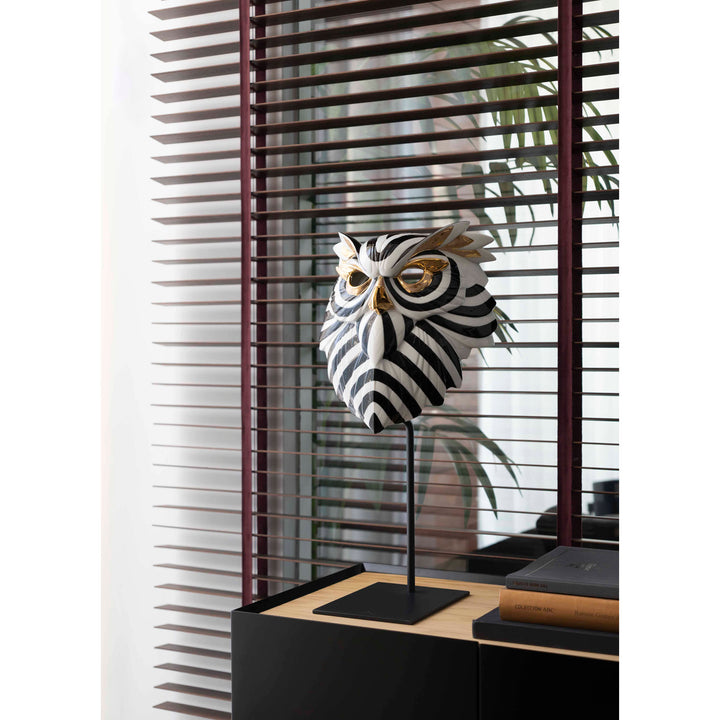Image 3 Lladro Owl Mask. Black and Gold - 01009406