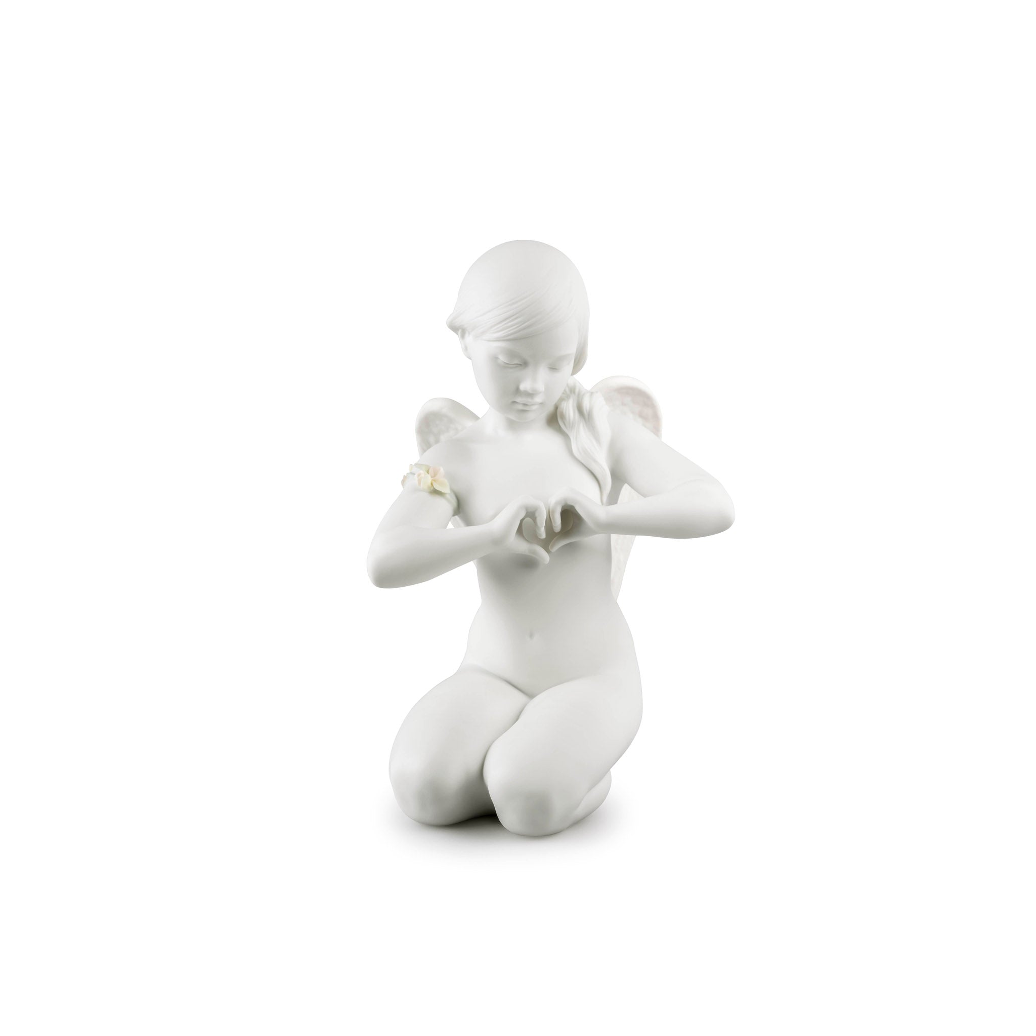 Heavenly Heart Angel Figurine – Regis Galerie