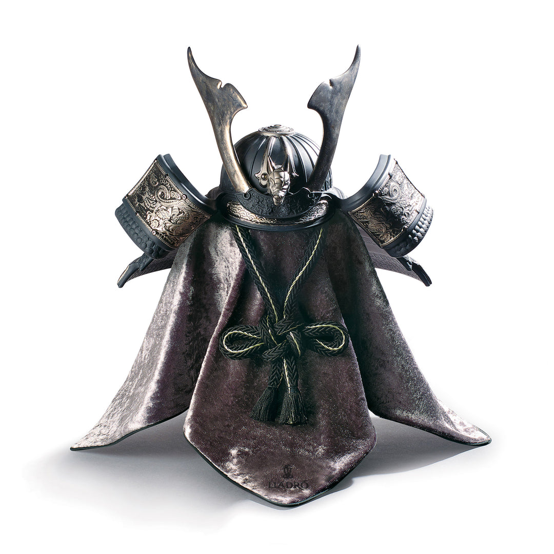 Lladro Dragon Samurai Helmet Figurine. Silver Lustre - 01013046