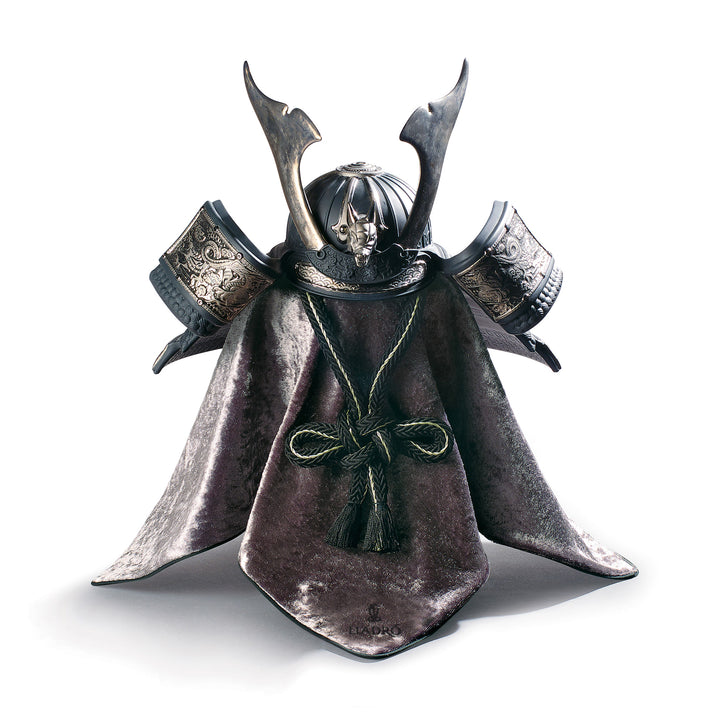 Lladro Dragon Samurai Helmet Figurine. Silver Lustre - 01013046