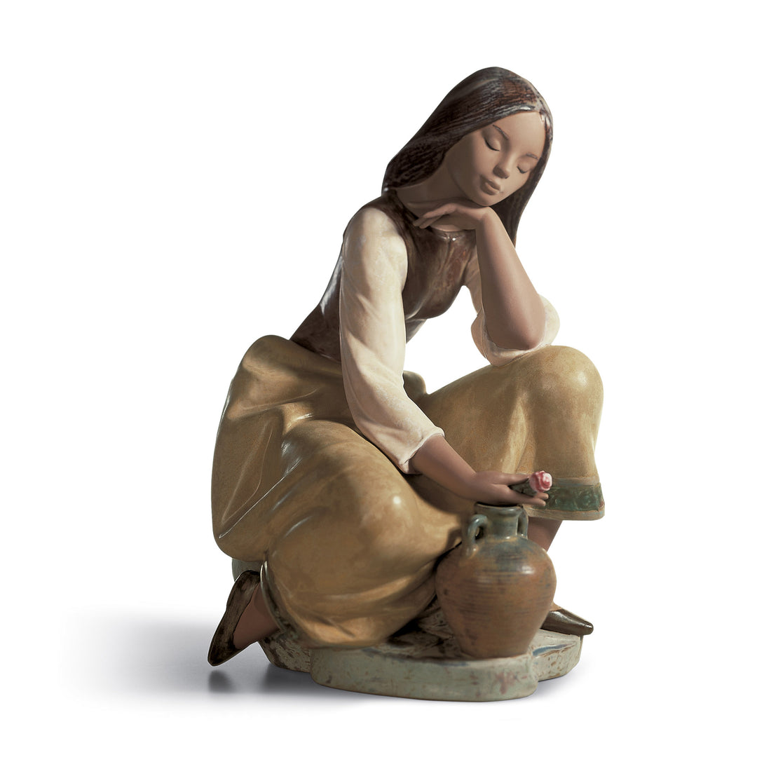 Lladro Classic Water Carrier Woman Figurine - 01013525