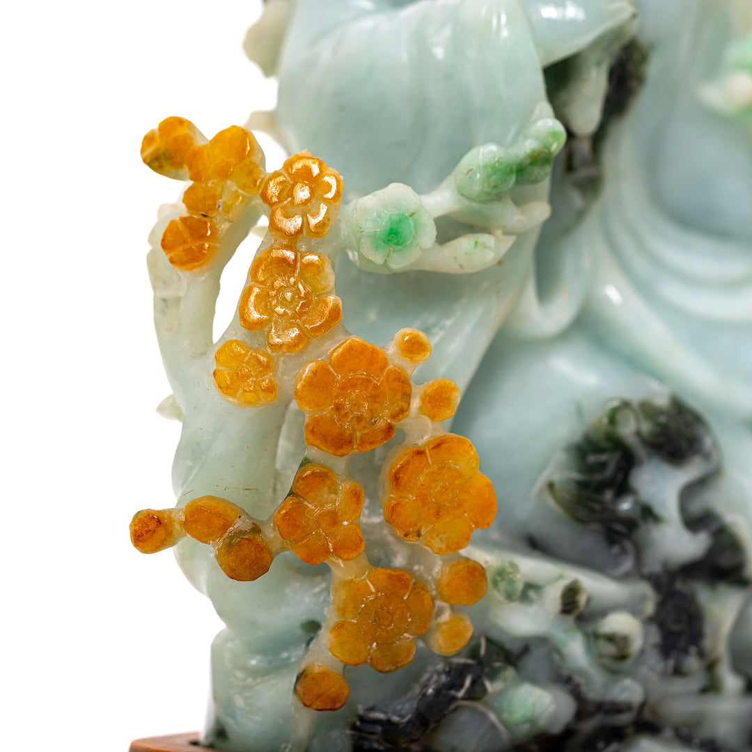 Jade Seated Kwan Yin