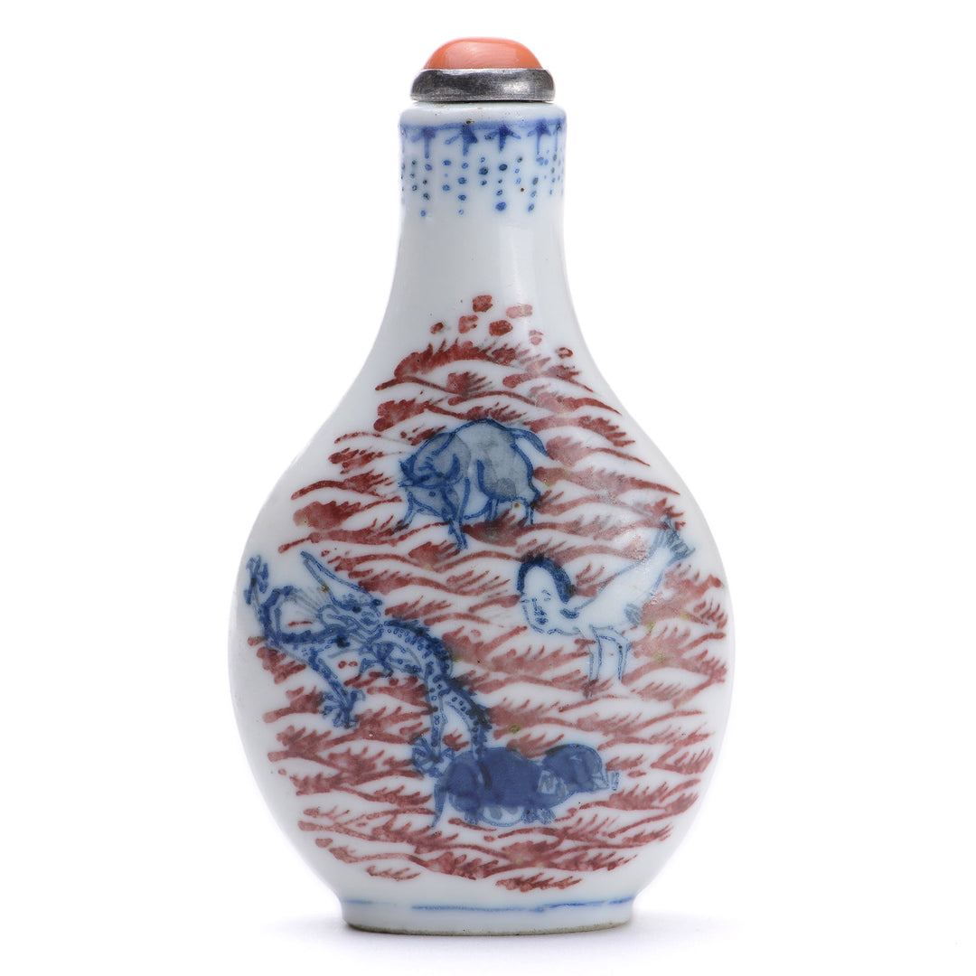 Regis Galerie Snuff Bottles Collection. Porcelain Snuff Bottle Image