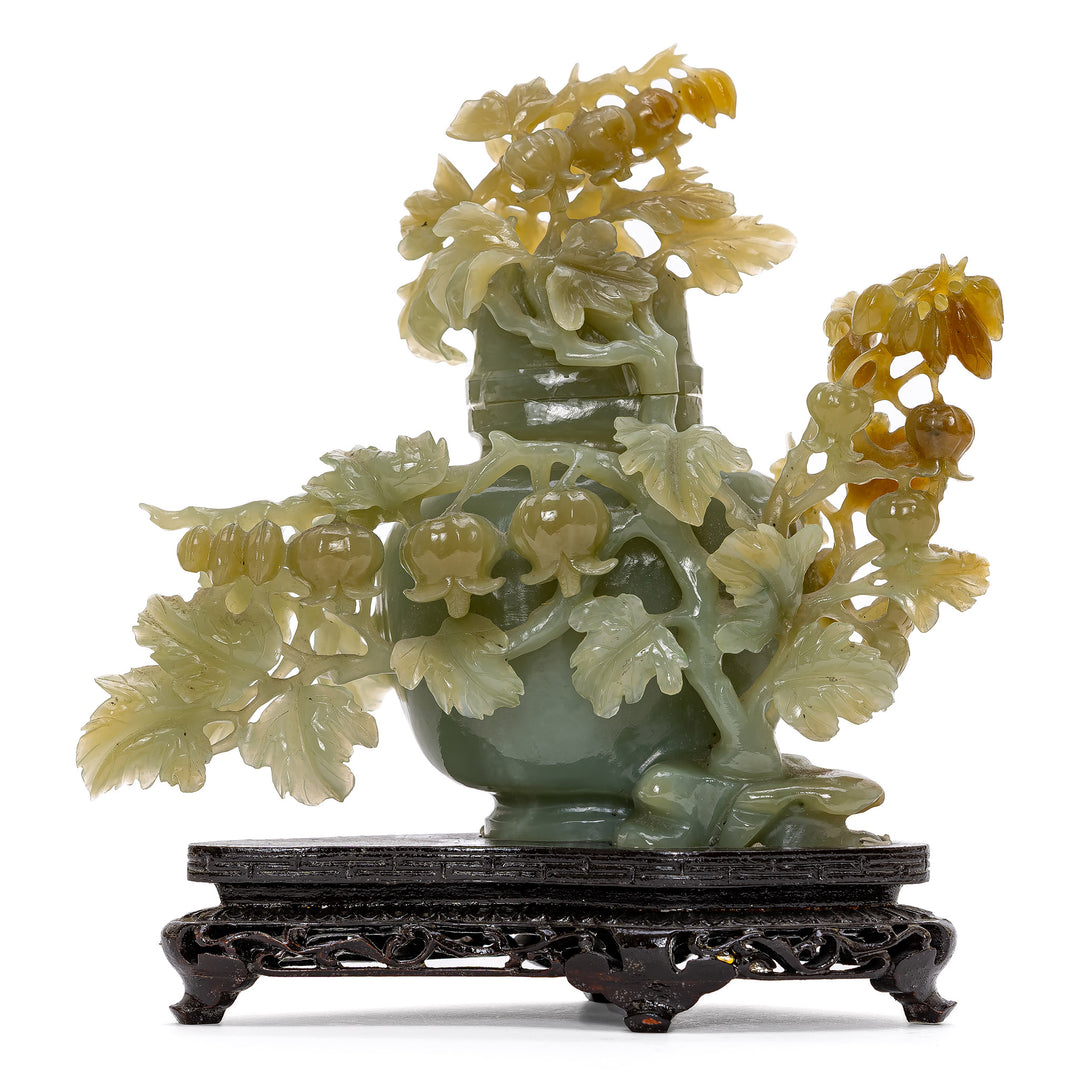 Hand-Carved Nephrite Jade Vase: A Masterpiece of Craftsmanship