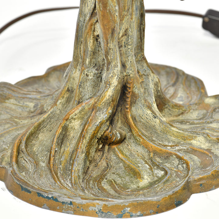 Authentic Pairpoint Lamp bearing signature art touches.