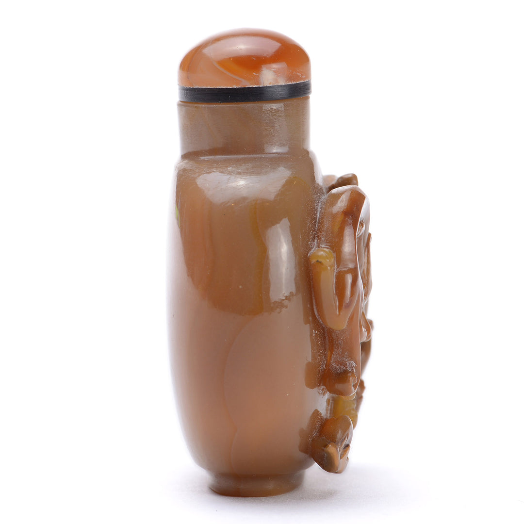 Regis Galerie Snuff Bottles Collection. Snuff Bottle Agate *T1994* Image