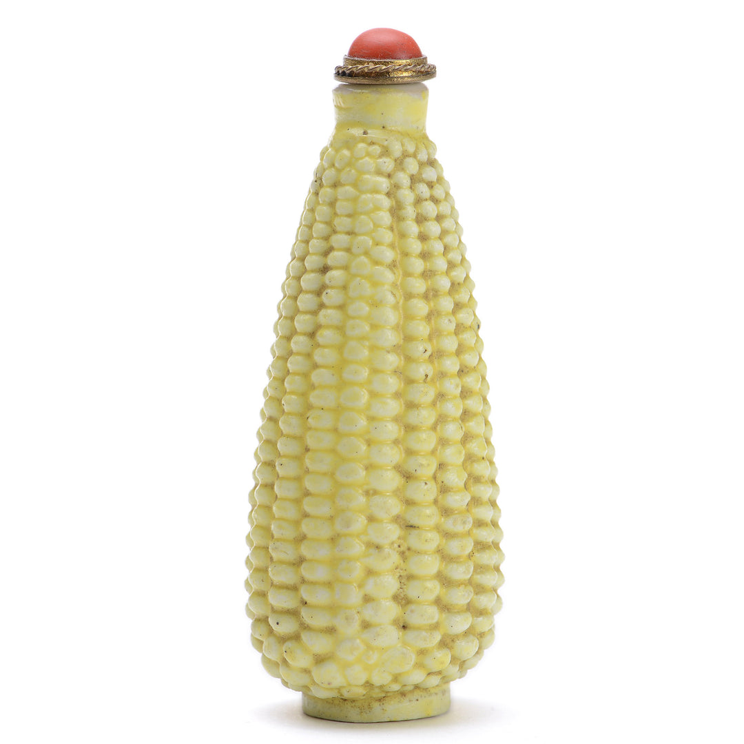 Regis Galerie Snuff Bottles Collection. Snuff Bottle Peking Glass Image