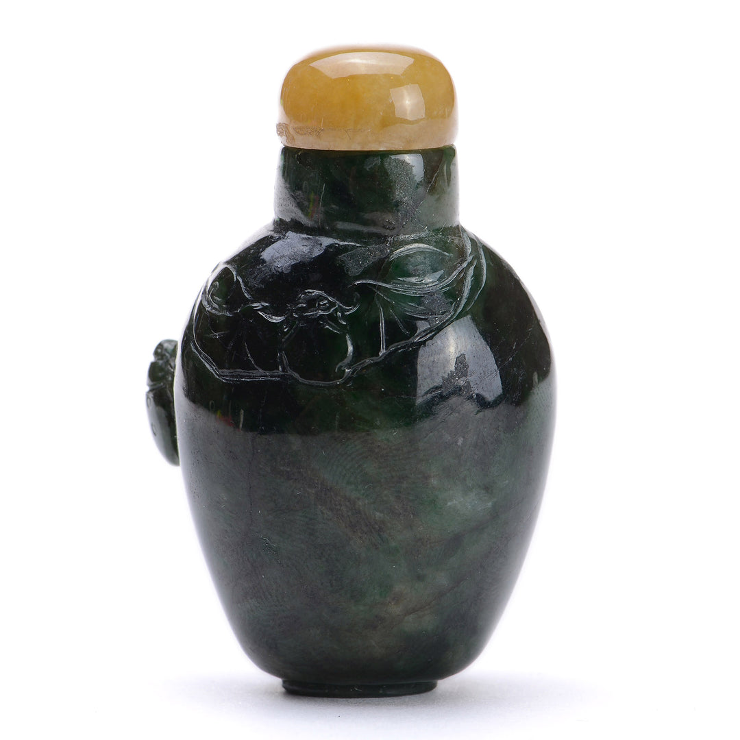 Regis Galerie Snuff Bottles Collection. Snuff Bottle Spinach Green Image