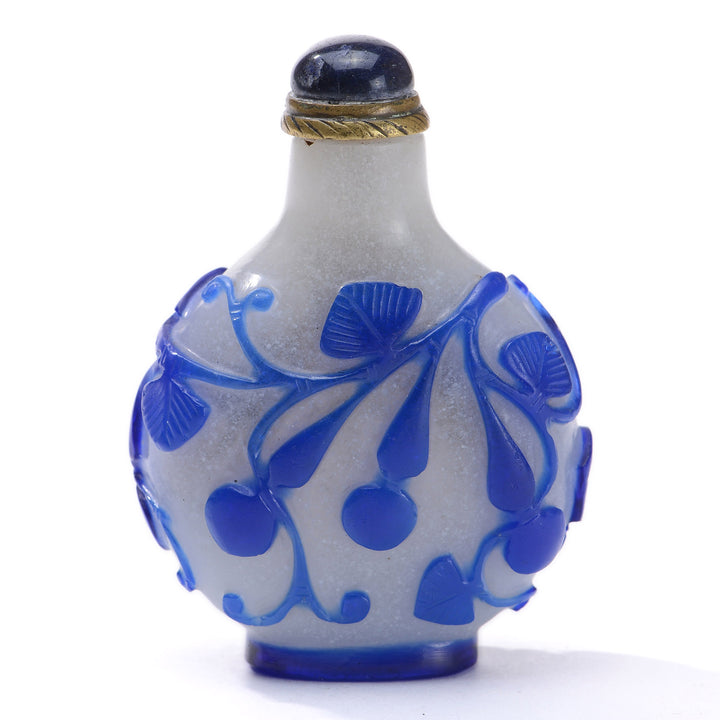 Regis Galerie Snuff Bottles Collection. Snuff Bottle Glass Image