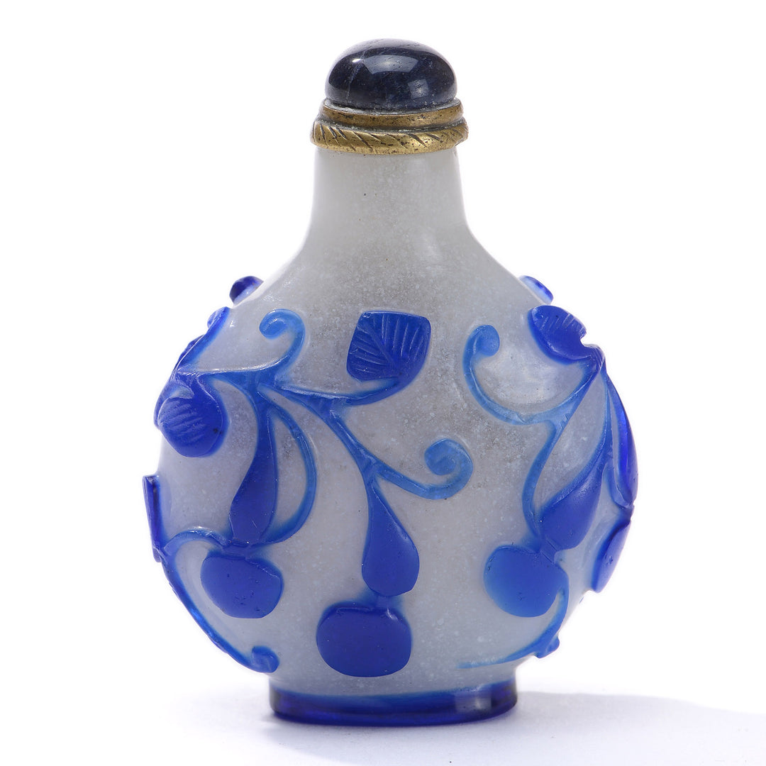 Regis Galerie Snuff Bottles Collection. Snuff Bottle Glass Image