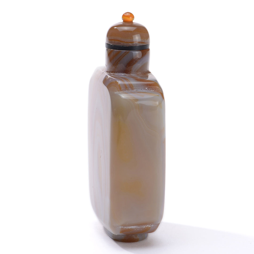 Regis Galerie Snuff Bottles Collection. Snuff Bottle Ribbon Agate Image