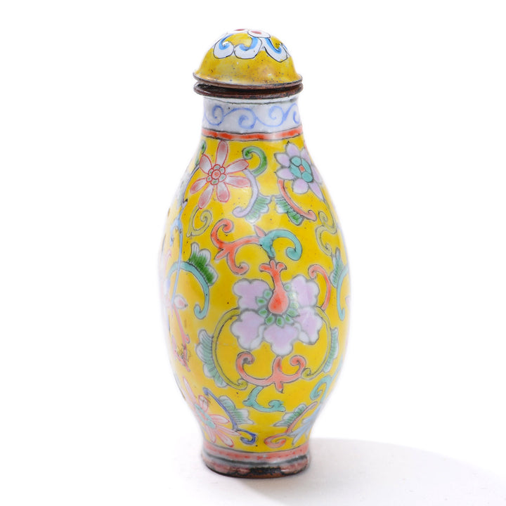 Regis Galerie Snuff Bottles Collection. Snuff Bottle Enameled Metal Image