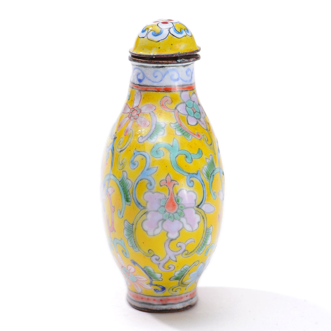 Regis Galerie Snuff Bottles Collection. Snuff Bottle Enameled Metal Image