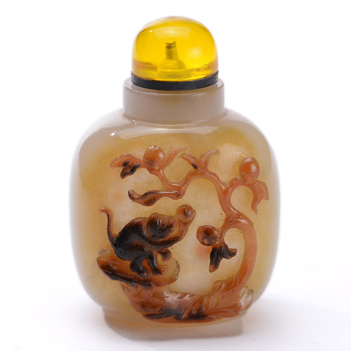 Regis Galerie Snuff Bottles Collection. Snuff Bottle Agate Image