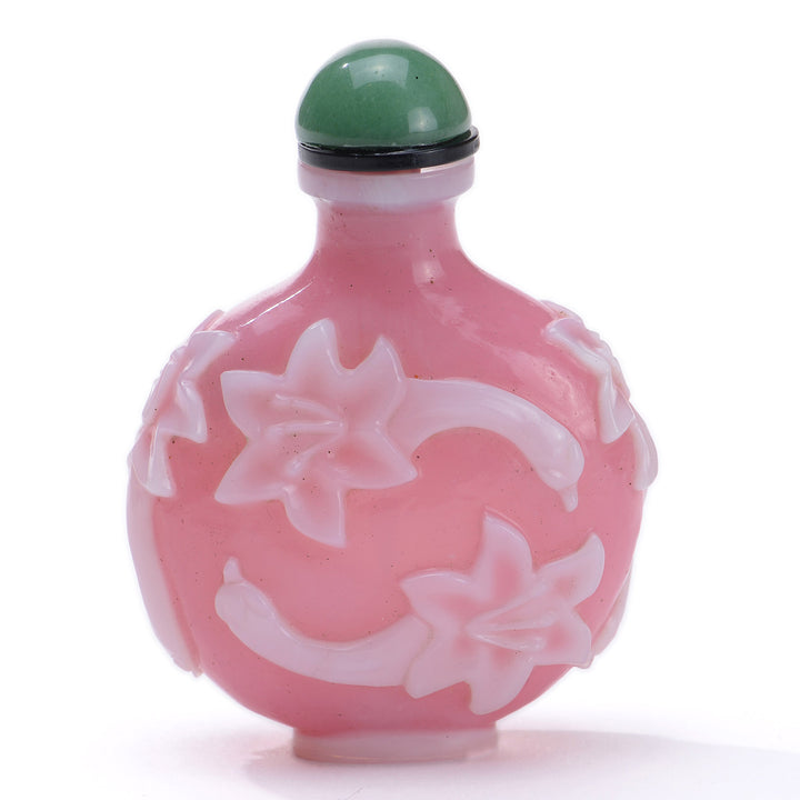 Regis Galerie Snuff Bottles Collection. Snuff Bottle 2-Tone Glass Image