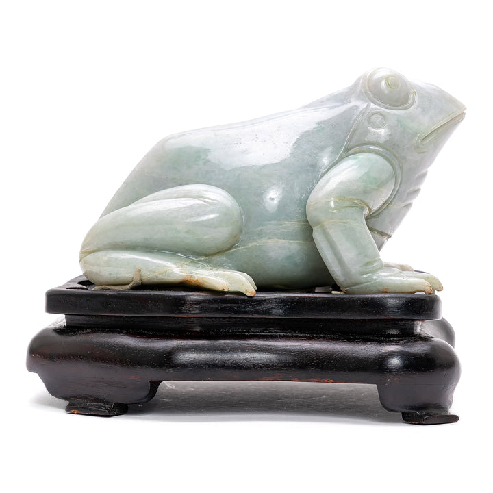 Crouching Jade Frog