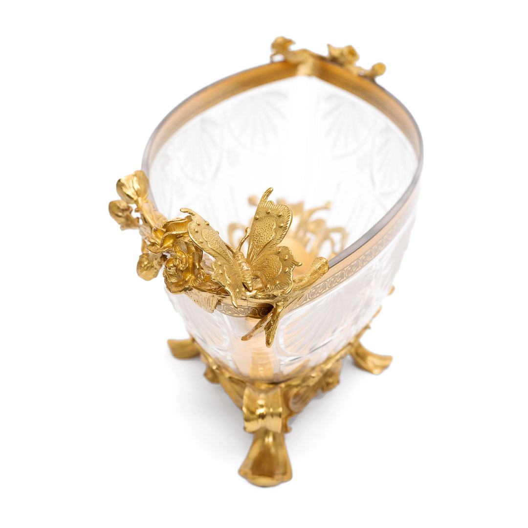 Intricate 24kt gold trim on crystal centerpiece