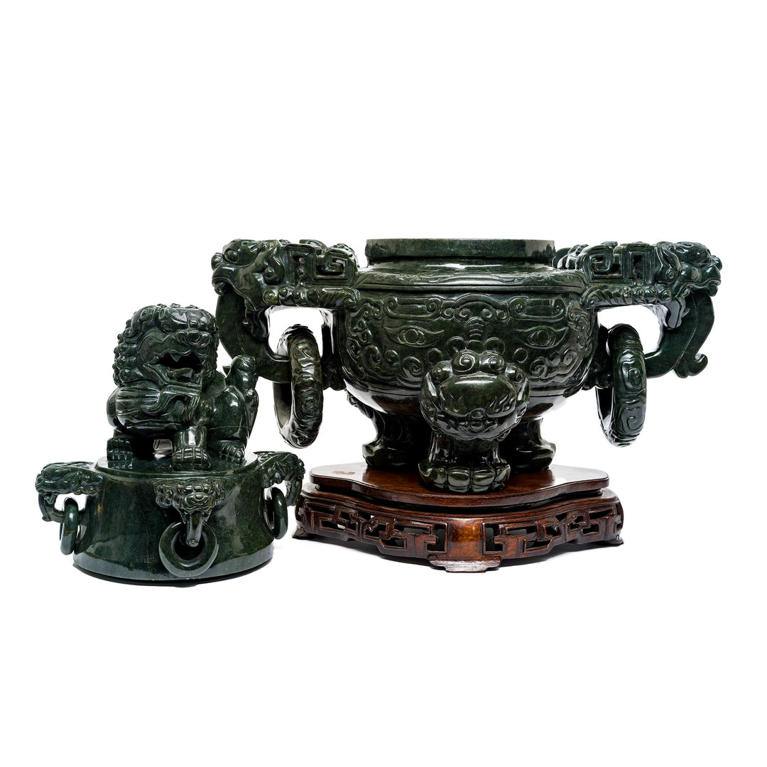 Elegant jade and wood decorative burner