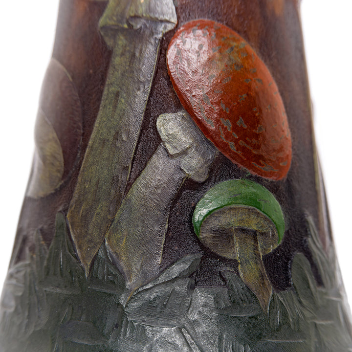Superior example of Daum Nancy artistry with intricate mushroom design.