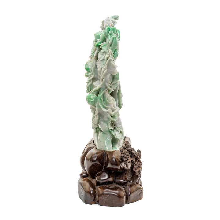 Exquisite Phoenix birds carved in jade, a centerpiece of myth and elegance