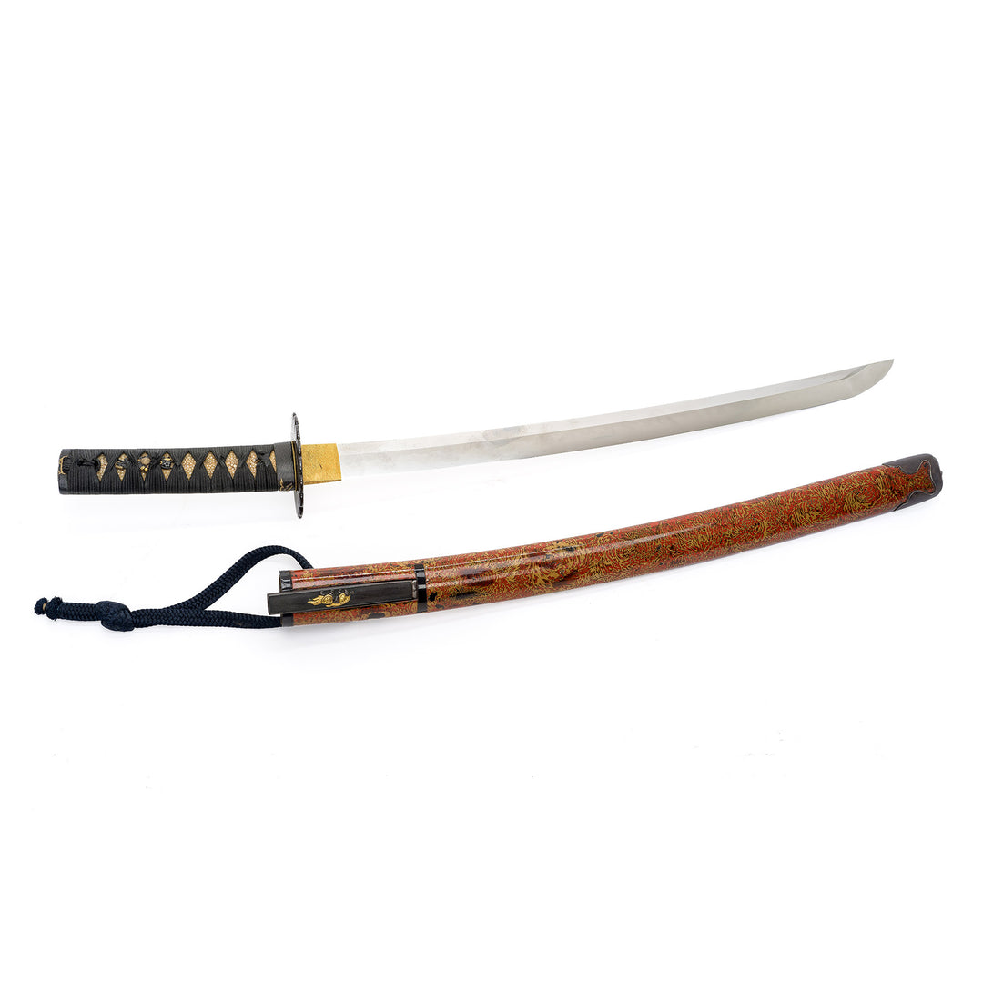 Samurai sword with iconic sanbon-sugi hamon pattern