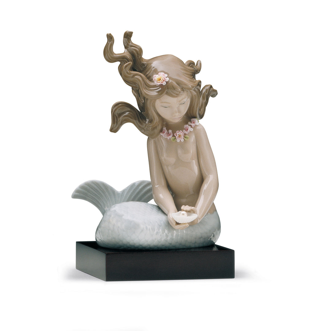Lladro On the Lake 01005216 Porcelain Figurine