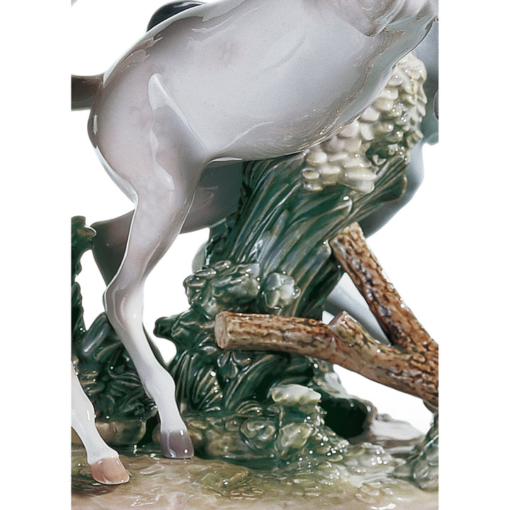 Image 5 Lladro Born Free Horses Sculpture - 01001420