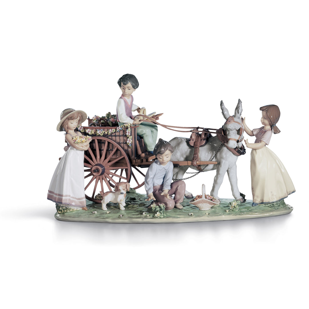 Lladro Enchanted Outing Children Sculpture. Limited Edition - 01001797