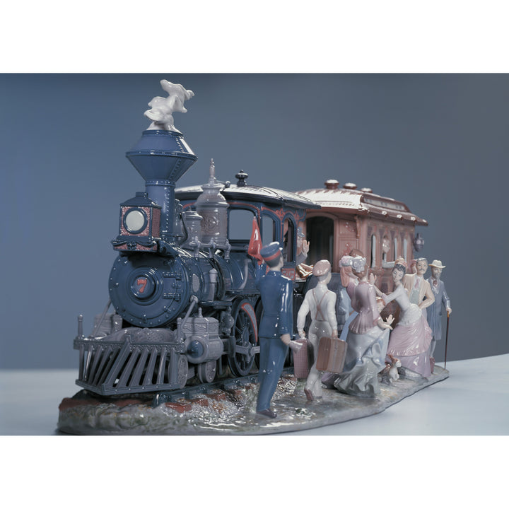 Image 2 Lladro A Grand Adventure Train Sculpture. Limited Edition - 01001888