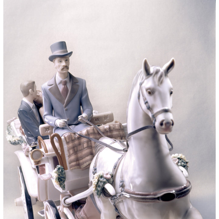 Image 2 Lladro Bridal Carriage Couple Sculpture. Limited Edition - 01001932