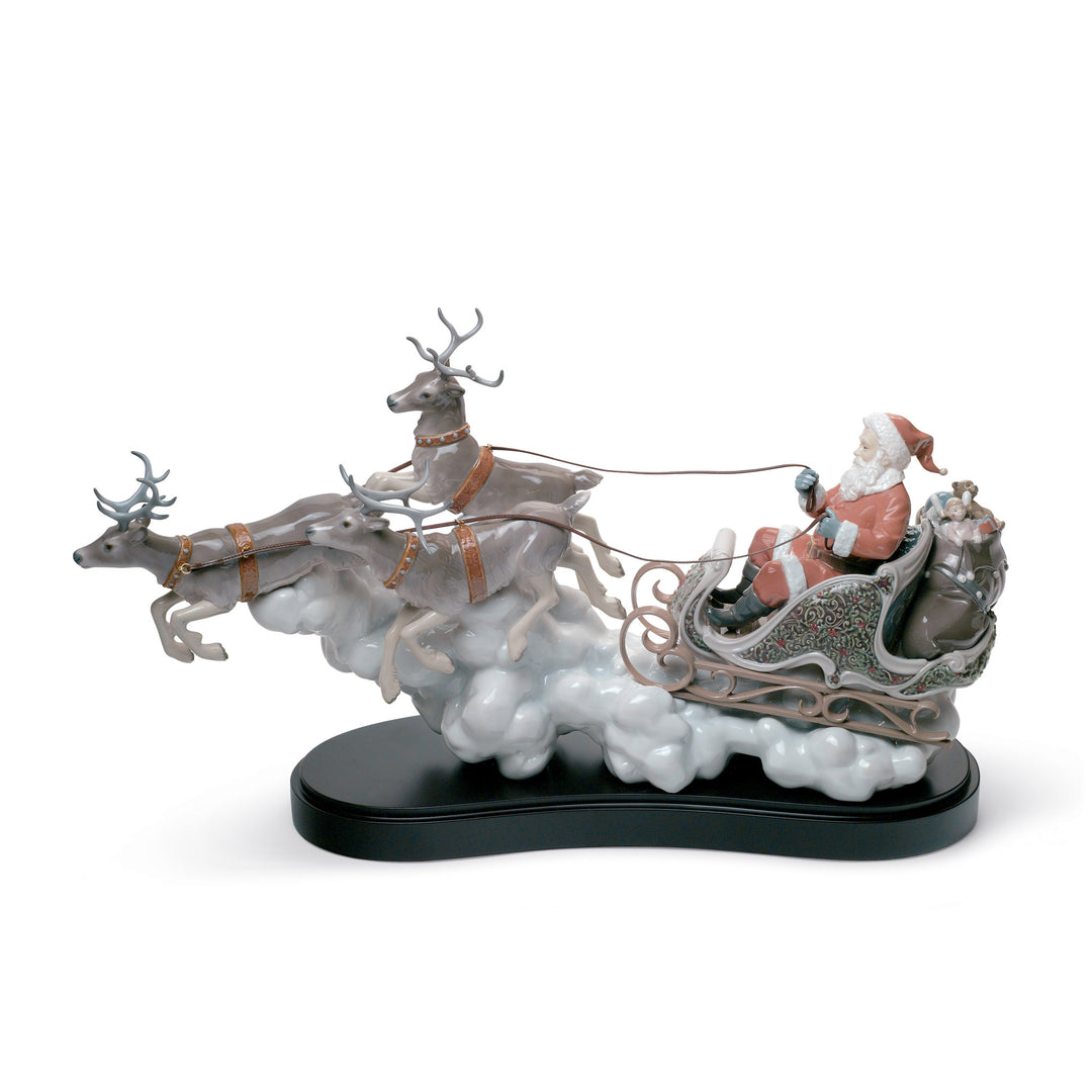 Lladro Santa's Midnight Ride Sleigh Figurine. Limited Edition - 01001938