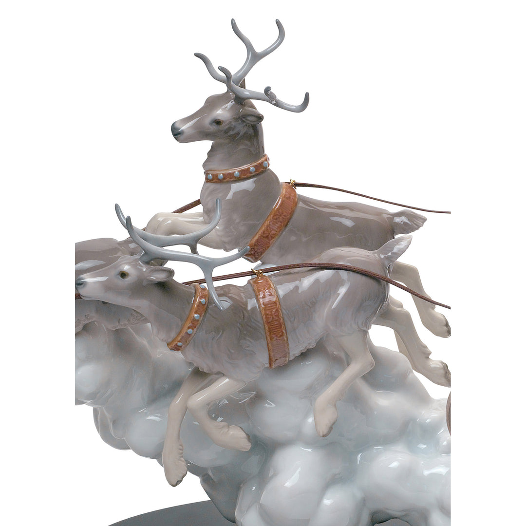 Image 3 Lladro Santa's Midnight Ride Sleigh Figurine. Limited Edition - 01001938