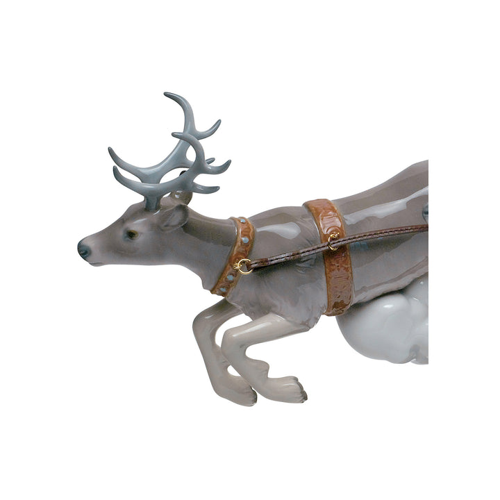 Image 4 Lladro Santa's Midnight Ride Sleigh Figurine. Limited Edition - 01001938
