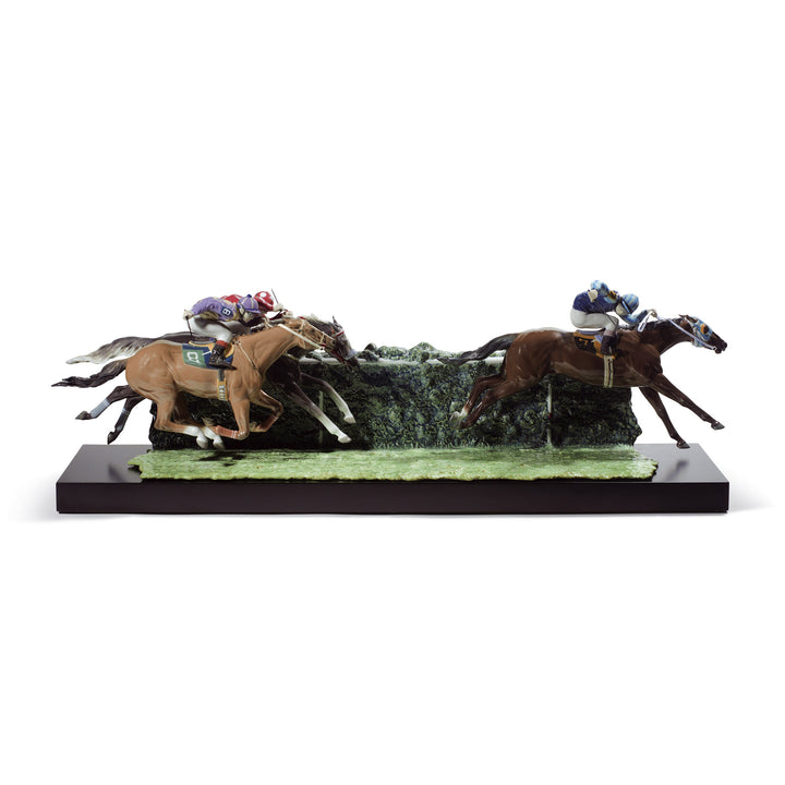 Lladro At The DerBy Horses Sculpture. Limited Edition - 01001967